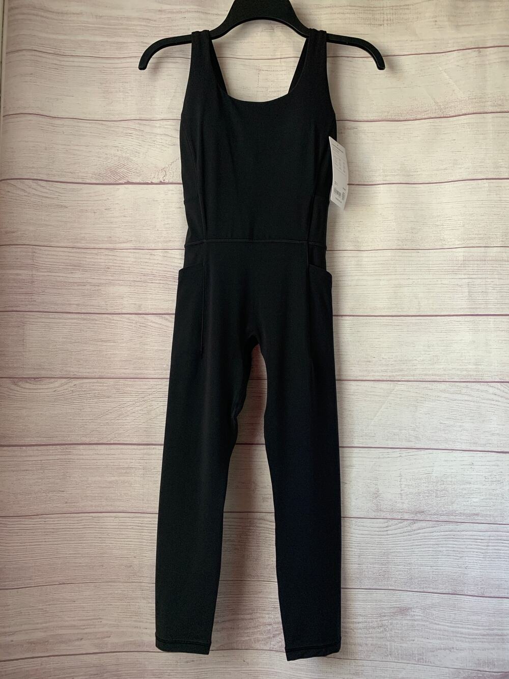 Athleta Black Salutation Bodysuit Jumpsuit 7/8 Length Shelf Bra Size XS
